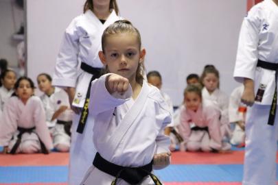 Bütün şampiyonlardan madalyayla döndü: Minik Ayza'nın hedefi Avrupa