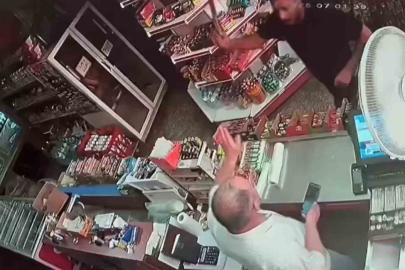 Dondurma iadesini kabul etmedi, pala ile saldırıya uğradı