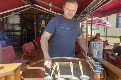 Tarihi Odunpazarı bölgesi esnafı umudunu yaz sonuna bağladı