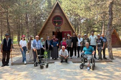 Yaşlılar için doğa yürüyüşü gerçekleştirildi