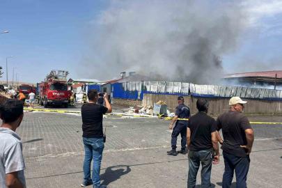 Eskişehir’de geri dönüşüm fabrikasında büyük yangın
