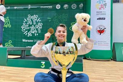 Anadolu Üniversitesi’nin Gururu: Gülsena Karakuyulu 7. Kez Avrupa Şampiyonu