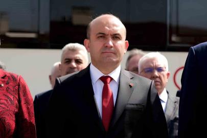 Gürhan Albayrak: "Eskişehir’in ana gündemi zabıtaların bisiklet sürmesi ve göstermelik işler değil, kentsel dönüşüm olmalıdır"