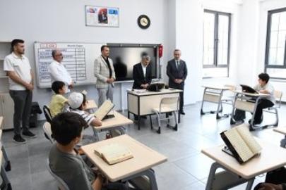 Hafızlık eğitimi alan öğrencilere ziyaret