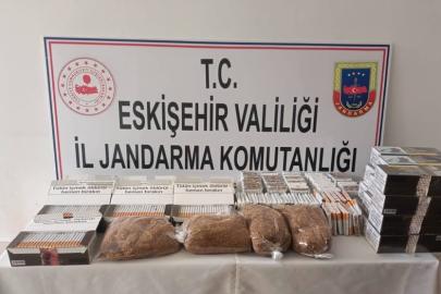 Jandarma 2 kilogram kaçak tütün ile 6 bin 640 makaron ele geçirdi