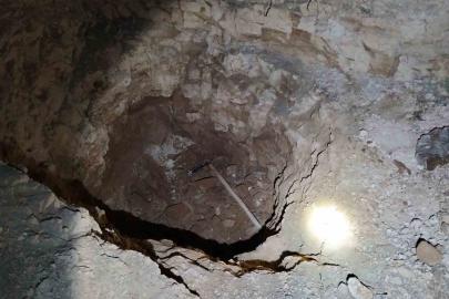 Kaçak kazı yapan şahısları jandarma suçüstü yakaladı