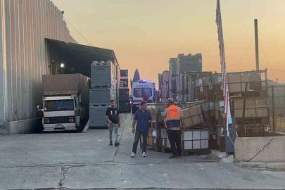 Makinaya sıkışan işçi ağır yaralandı