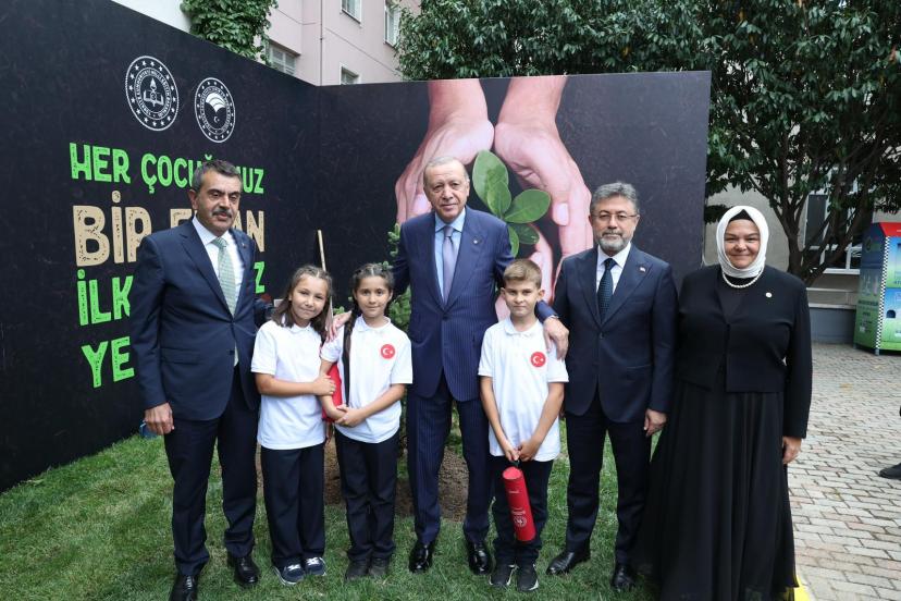 Cumhurbaşkanı Erdoğan ve Ayşen Gürcan eğitim yılı açılışında bir arada!