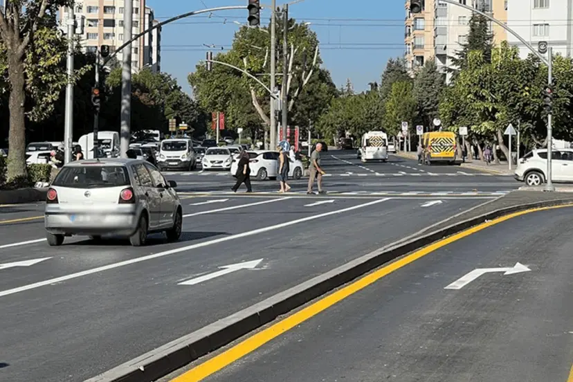 Eskişehir’de Atatürk Bulvarı Yenilendi