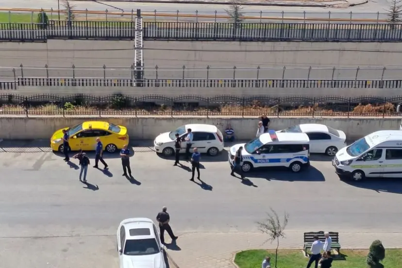 Eskişehir’de Taksi İçinde Şüpheli Ölüm: Egzoz Gazı İddiası