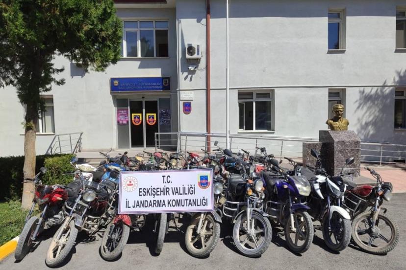 Mahmudiye’de motosiklet operasyonu