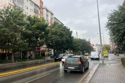 Yağmura hazırlıksız yakalandılar!