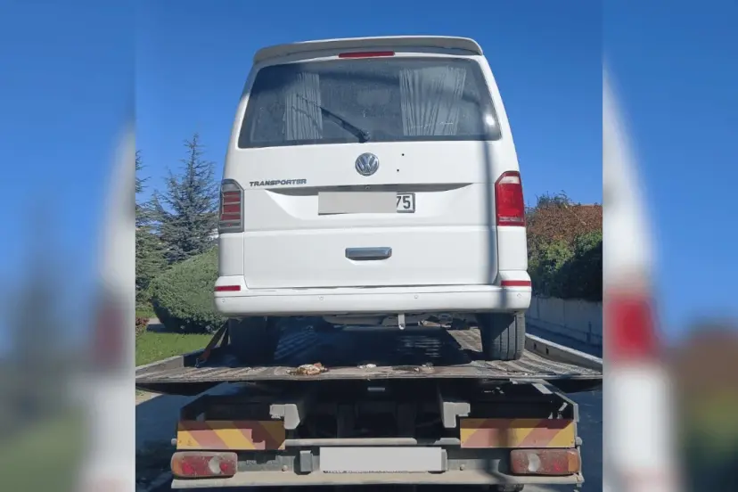 Öğrenci Güvenliğini Tehlikeye Atan Korsan Servis Yakalandı