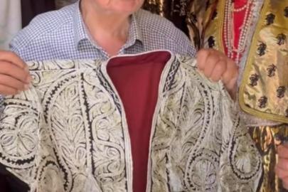 Simli gümüş iplikle işlenen nadide bir giysi ‘Sarka’