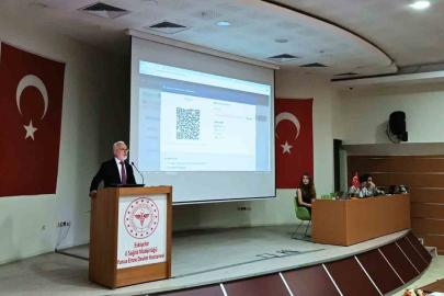 ’Tanıdan Tedaviye Güncel Yaklaşımlar’ eğitimi Yunus Emre Devlet Hastanesi’nde başladı