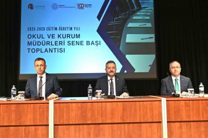 Vali Aksoy, okul ve kurum müdürleriyle toplantı yaptı