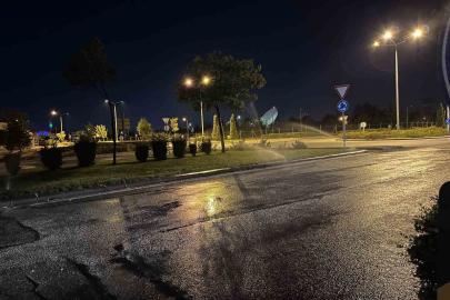 Yola akan su tehlike oluşturuyor