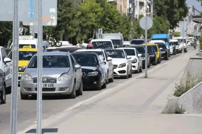 Eskişehir’de Trafik Denetimleri Sıkı: 377 Araç Trafikten Men Edildi!