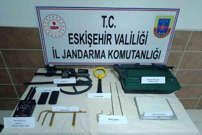 Kaçak kazı yapan 5 şahıs suçüstü yakalandı