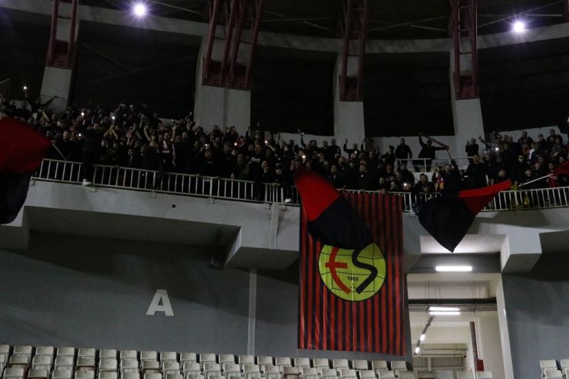 Es Es, Tire deplasmanında hem sahada hem tribünde güç gösterisi yaptı!