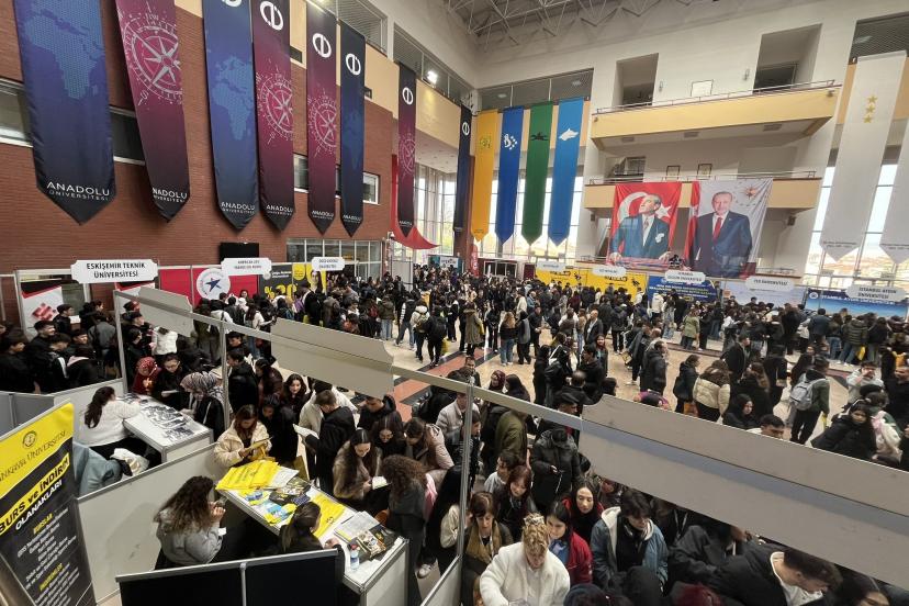 Eskişehir Teknik Üniversitesi Aday Öğrencilerle Buluştu