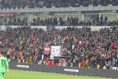 Eskişehirspor İç Sahada Duvar Gibi Duruyor!
