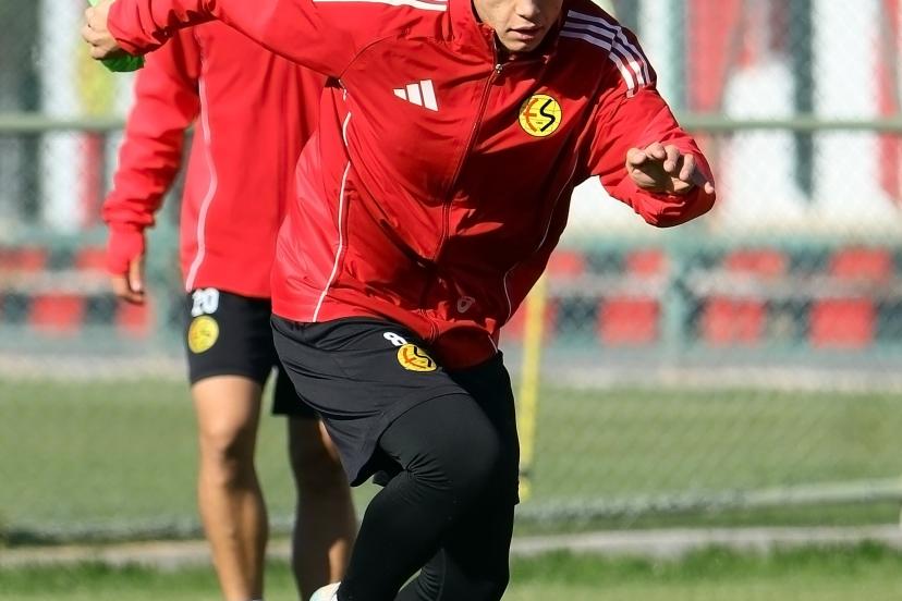 Şimşekler Hazırlıklarını Yoğun Programla Sürdürüyor!