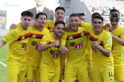 şimşekler seri peşinde!