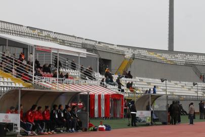 Temsilcimiz kazandı ancak tribünlerdeki boş