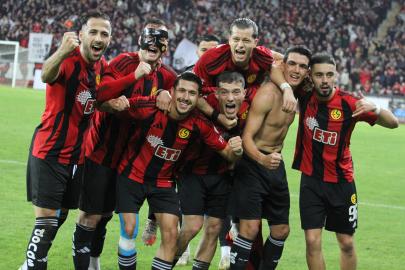 Eskişehirspor’un stoper hattı çöktü