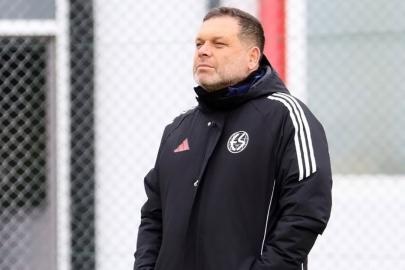 İkinci yarı planı hazır, Şapcı: 5–6 oyuncu yeterli olacak!