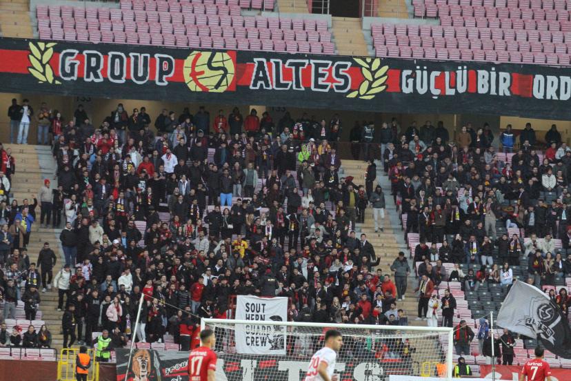 Mücahit Uluçay konuştu, Es-Es camiası kenetlendi