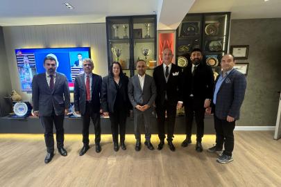 Eskişehir'de Kültürel Dayanışma: Ufuk Uysal ve Ekibi Medya 26 Grup Binasını Gezdi