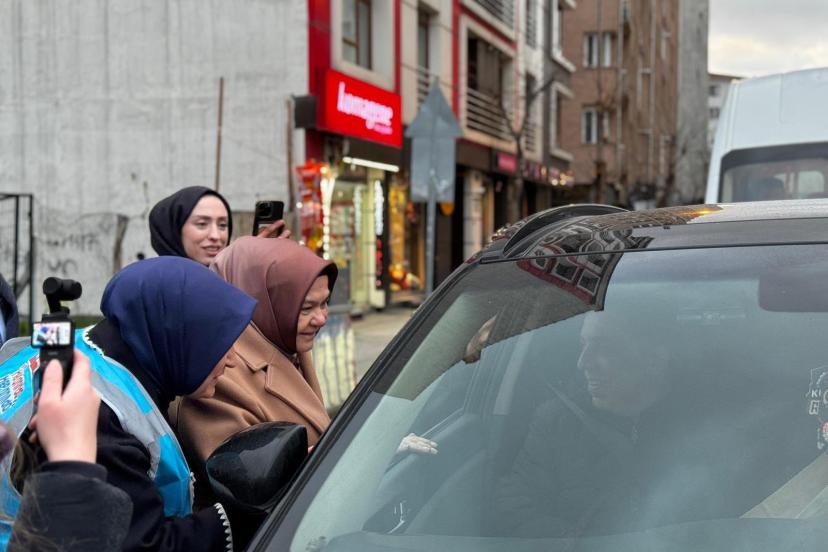 İftara 5 Kala Sürprizi: Eskişehir’in Vekil Annesi Halkla İç İçe!