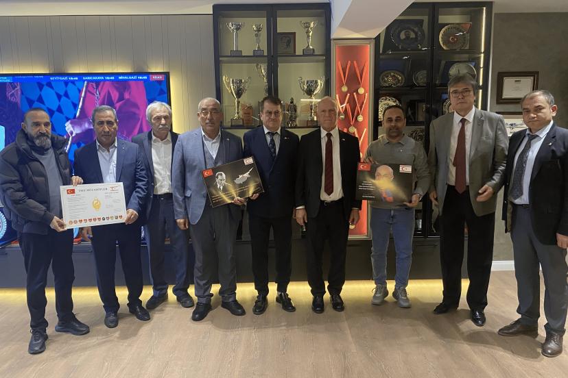 Medya 26’ya Anlamlı Ziyaret! Türk Dünyası Platformu ve Turan Dünyası Derneği’nden Yıldırım’a Çıkarma