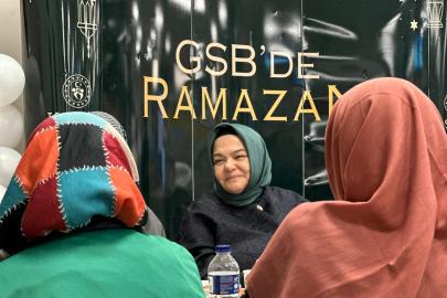 Milletvekili Ayşen Gürcan’dan Kız Öğrencilere Sahur Ziyareti: Eğitim ve Gelecek Konuşuldu