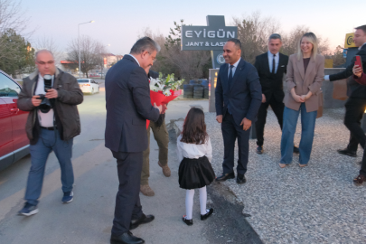 Vali Yılmaz Medya 26 Grup'un konuğu oldu