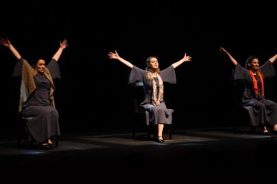 Sen İstanbul’dan Daha Güzelsin Oyunu Turnede İlgi Gördü