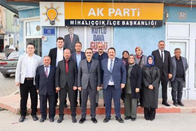 Milletvekili Dönmez İlçe Sorunlarını Yerinde Dinledi