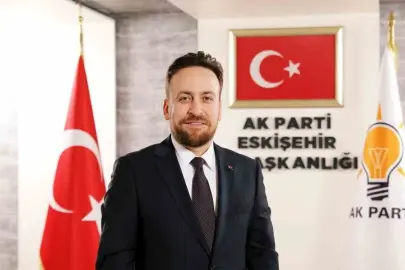 AK Parti Tepebaşı İlçe Başkanı Serhat Tunç’tan Ahmet Ataç’a: "Hizmet Yok, Şov Var!"