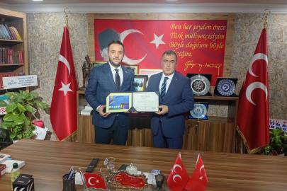 MÜSİAD Eskişehir’den MHP İl Başkanı Ayhan Sezer’e Hayırlı Olsun Ziyareti