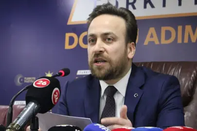 AK Parti'den Basına Fiziki Müdahaleye Sert Tepki