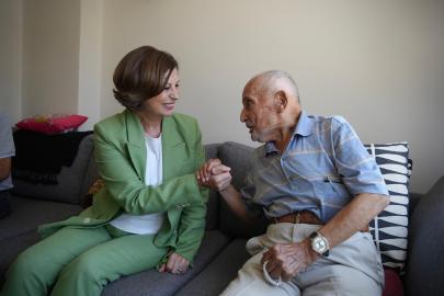 Ayşe Ünlüce: Kıdemli büyüklerimizin hayat tecrübeleri bizler için çok değerli