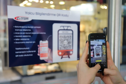 Tramvay duraklarında QR kod dönemi başladı
