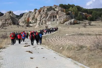 Frig Vadisi’nde Cumhuriyet Coşkusu: 7 Kilometrelik Doğa Yürüyüşü İçin Kayıtlar Yarın Başlıyor!