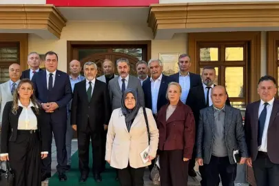 MHP Eskişehir İl Başkanı Ayhan Sezer’den Müftü Muharrem Gül’e ziyaret